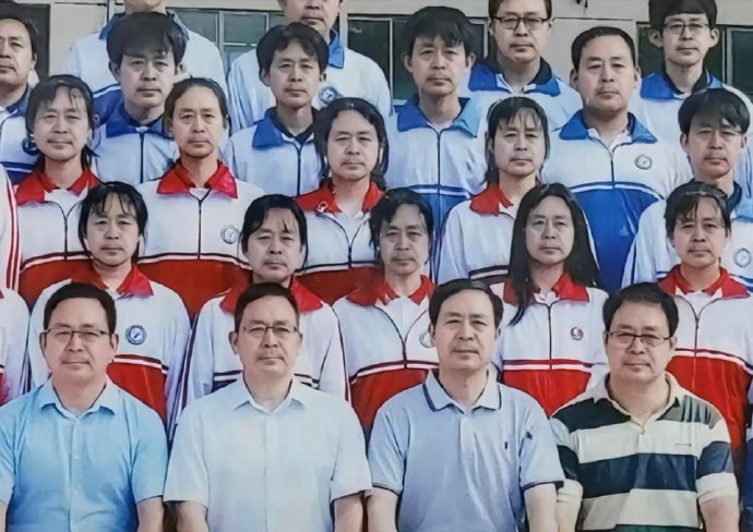 捅了马窝了……