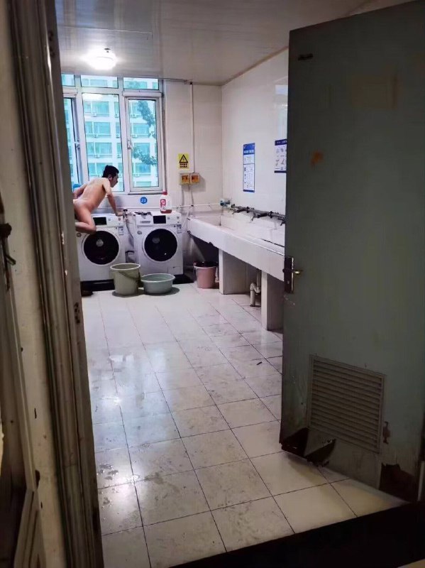 ？？？？？？