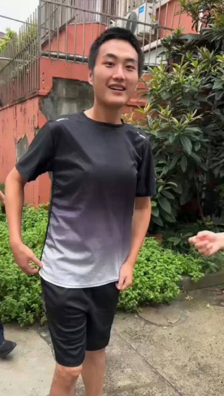 山泥若出狱1.山泥若就是“yyds”流行语的出处