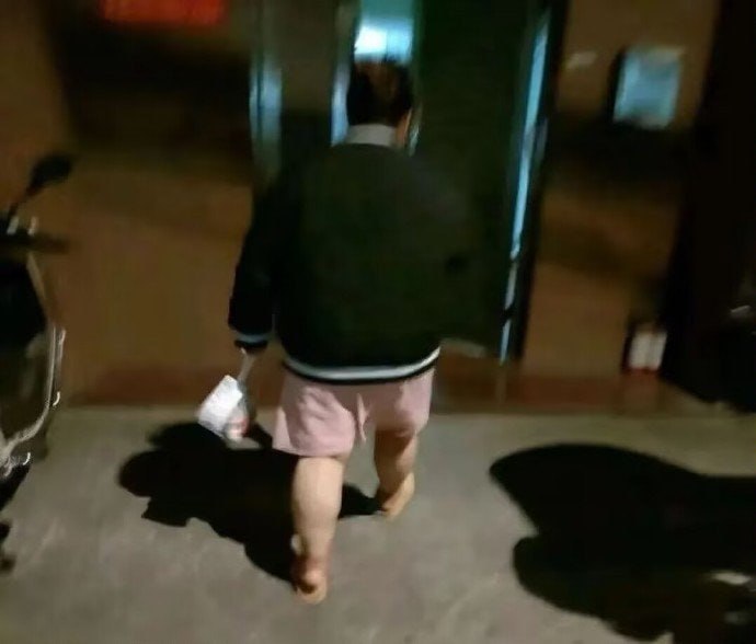 一个悲伤的故事一个悲伤的故事