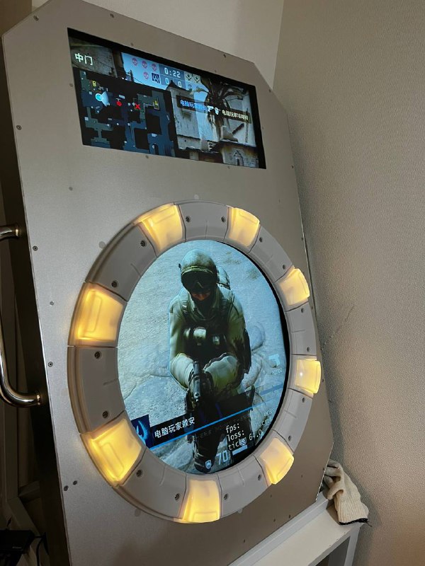 你永远不知道队友在用什么打csgo