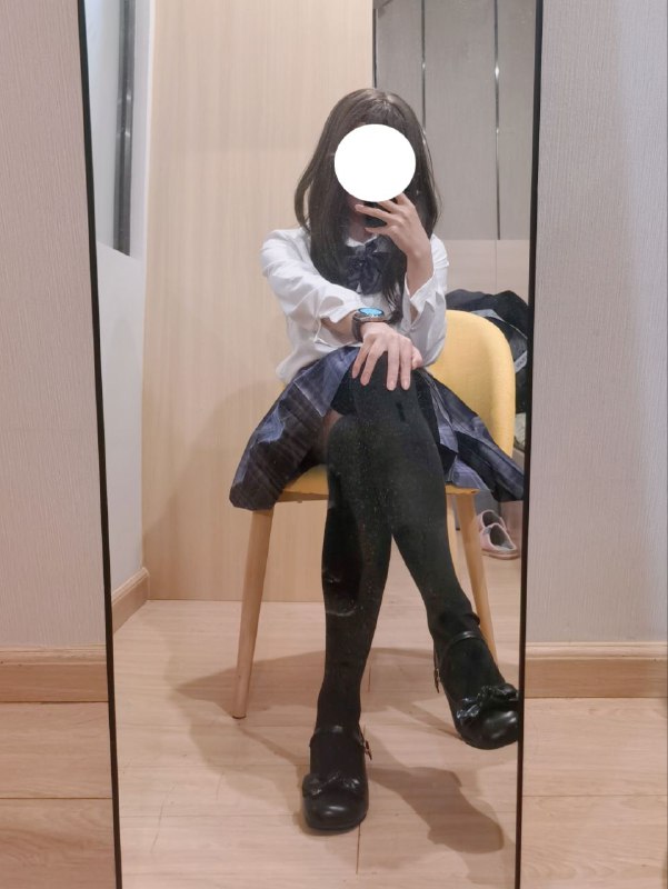 左边还是右边好看？#投稿 via Jiang Censu左边还是右边好看？#投稿 via Jiang Censu