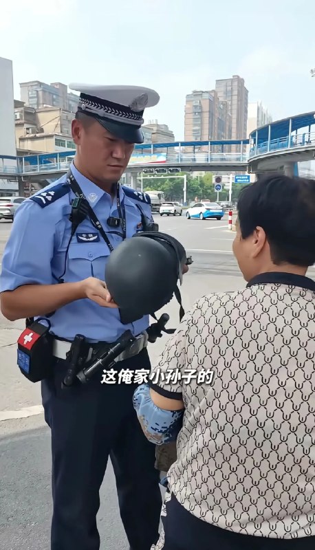 绷……绷……