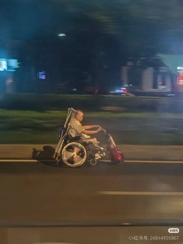 速度是70迈，心情是自由自在