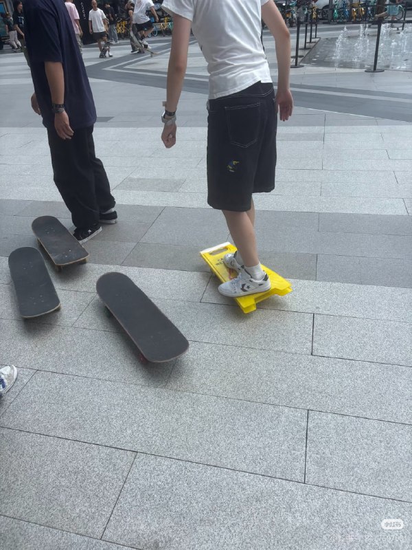 小心地滑🤔小心地滑🤔