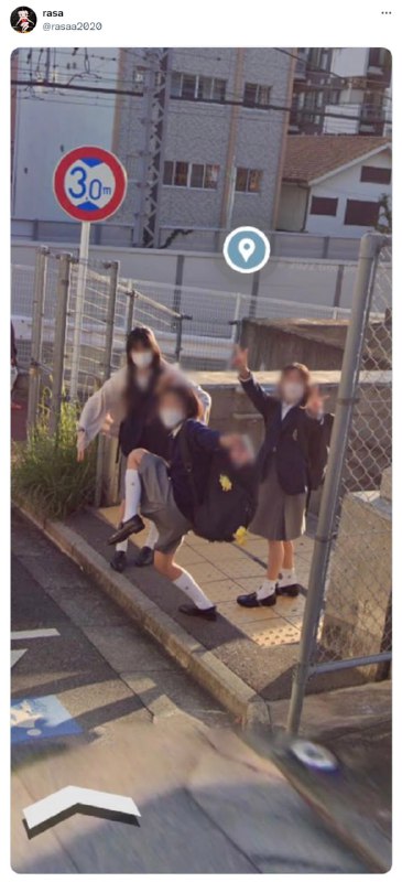 一张谷歌街景引发的大量二创 ​​​🤔一张谷歌街景引发的大量二创 ​​​🤔