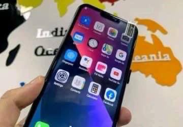 这iphone 怎么眼睛这么小🤔️这iphone 怎么眼睛这么小🤔️