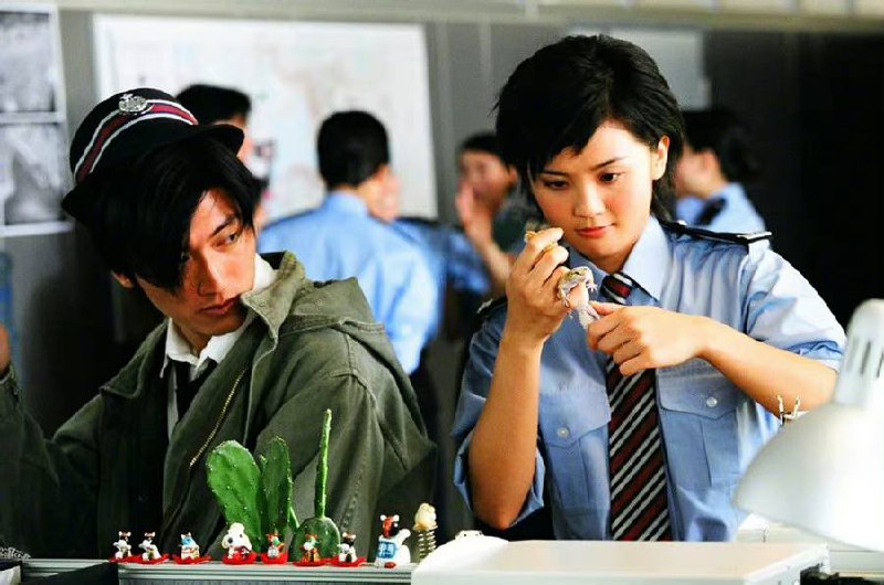 时隔19年，《#新警察故事》 将拍摄第二部，由谢霆锋导演，成龙、谢霆锋、蔡卓妍主演