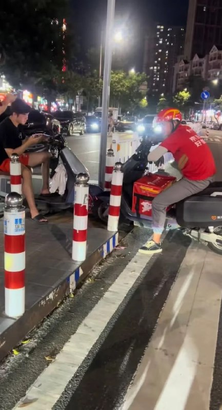 杠上了😧杠上了😧
