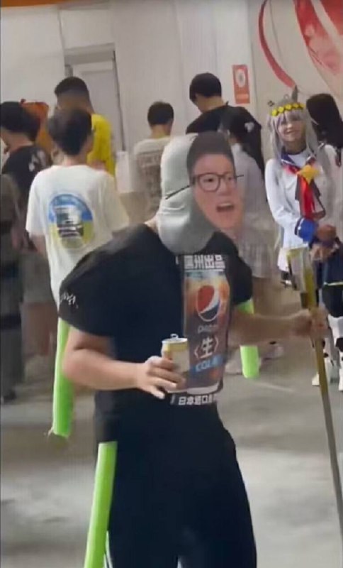 广州漫展惊现宾州婆