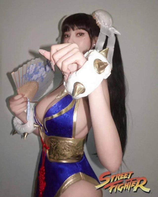 #Cosplay #NSFW#Cosplay #NSFW