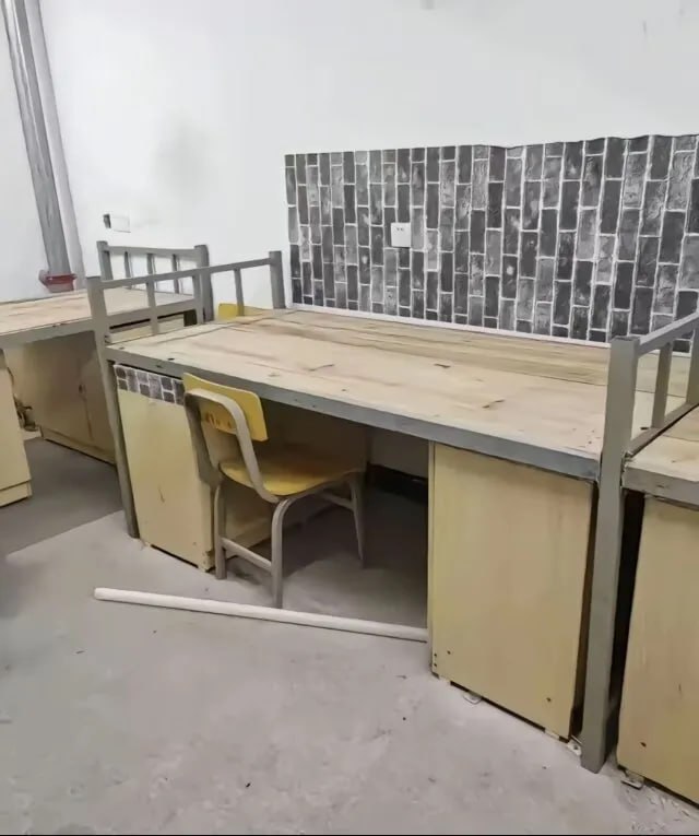 上床下桌🤔
