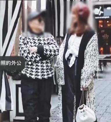 祖孙照被造谣“老夫少妻”后续来了------------------------------▍  日前，一位网友在某平台图文并茂发文